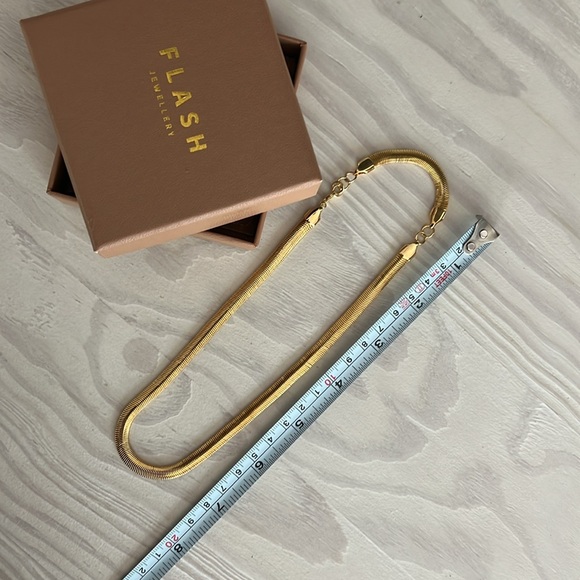 Gold Snake Choker Necklace, EMERGENCY SALE: PRICE FIRM - Picture 12 of 13